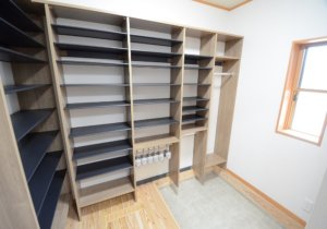 H様邸シューズクローク